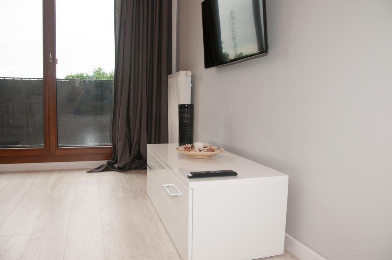 Apartament Business Magazynowa 11A Warszawa Exteriör bild